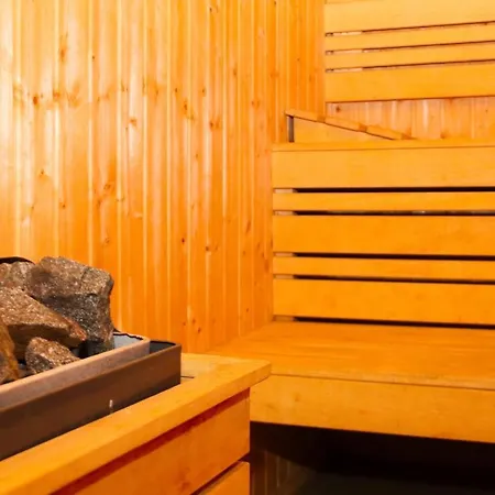 Hotel семеен света марина Dobrinishte