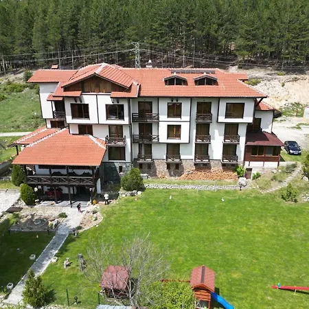 Hotel семеен света марина 2*