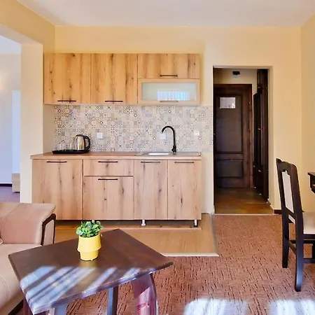 семеен света марина 2*