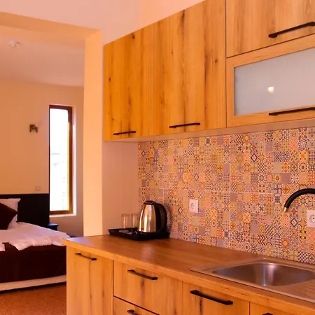 семеен света марина