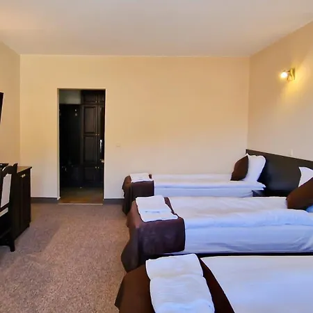 семеен света марина Hotel Dobrinishte