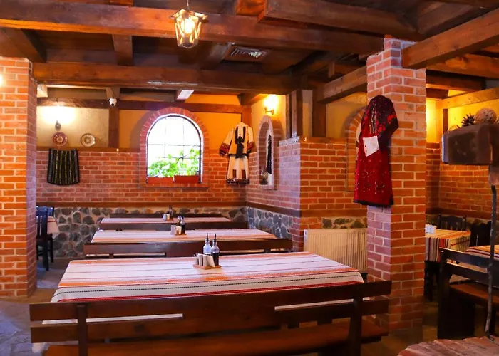 семеен света марина 호텔