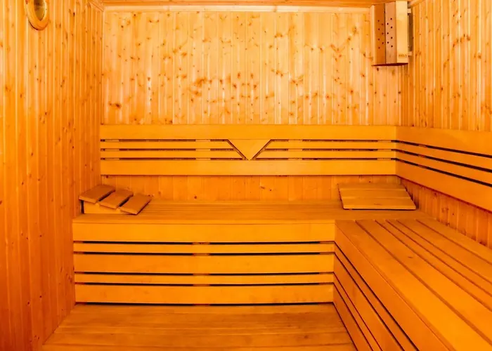 семеен света марина Хотел 2*