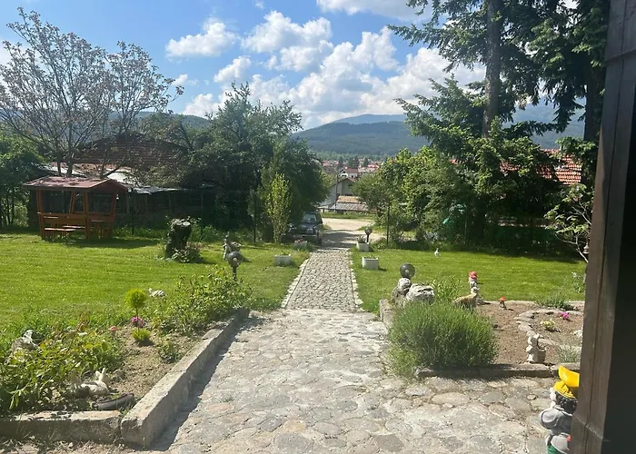 семеен света марина 2* 도브리니쉬트