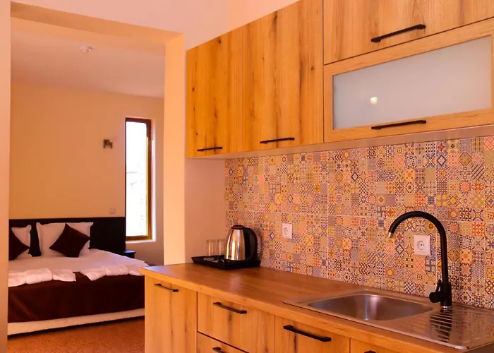 семеен света марина