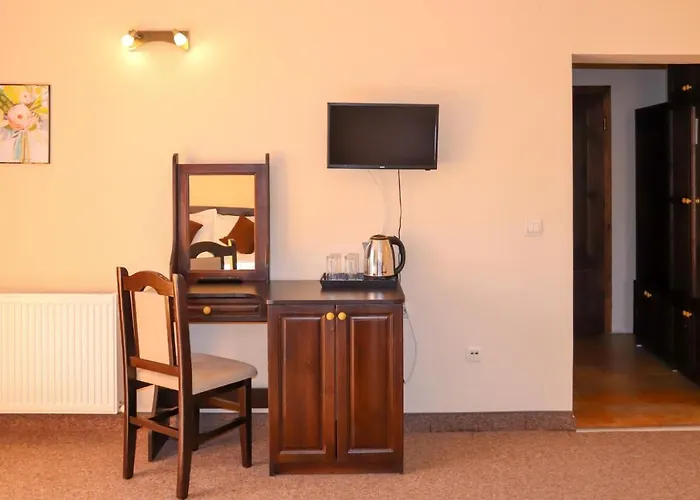 семеен света марина 호텔 2*